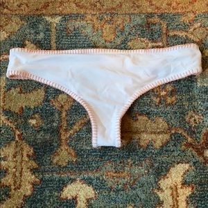 Cheeky - thong bikini bottom